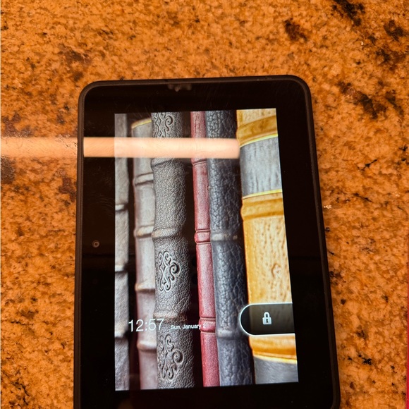 Amazon Fire Tablet HD - Picture 6 of 11